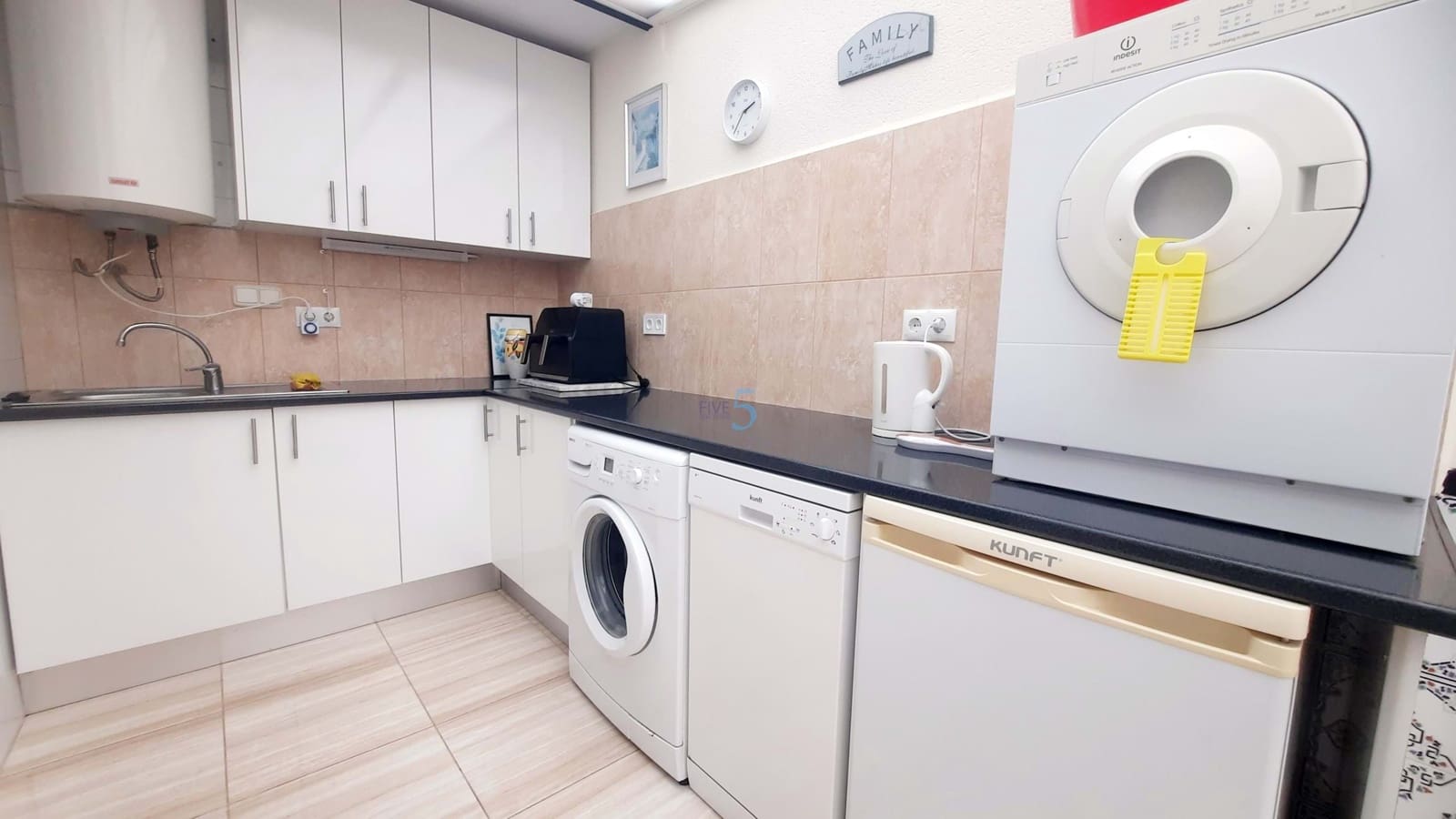 2 bedroom Townhouse for sale in San Pedro del Pinatar with pool - € 159,999 (Ref: 9400087)