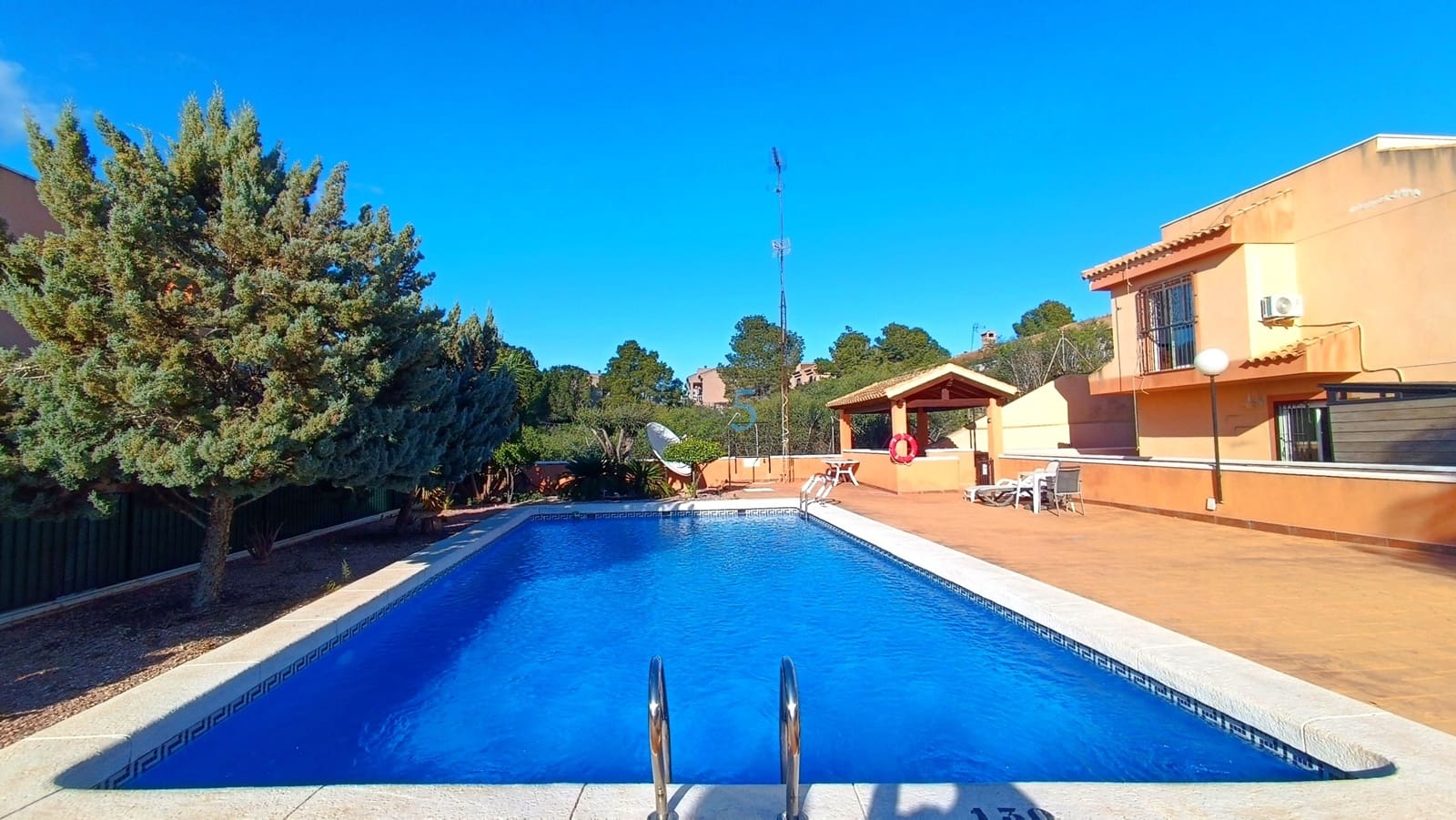 2 sypialnia Dom na sprzedaż w Algorfa z basenem garażem - 149 500 € (Ref: 9400205)