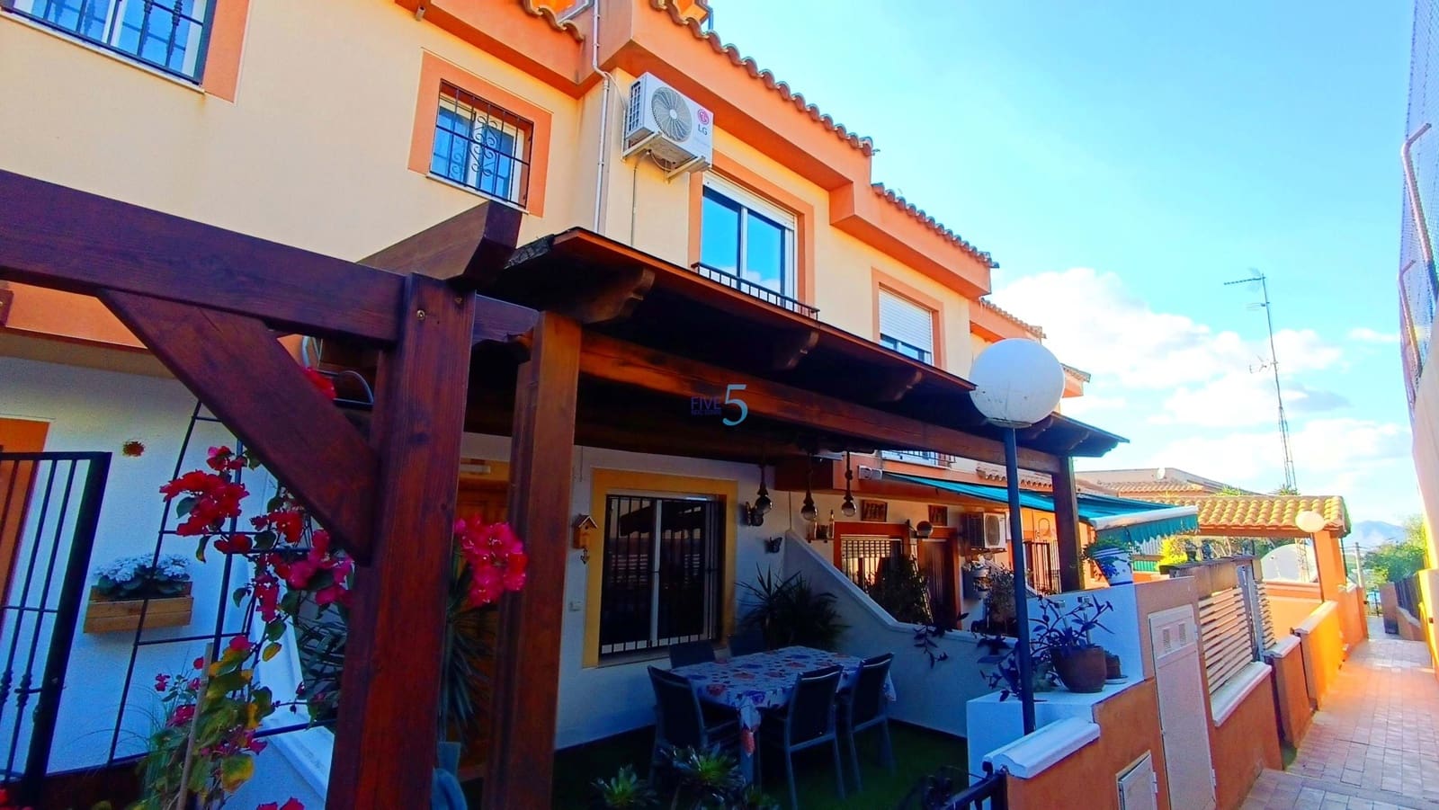 2 sypialnia Dom na sprzedaż w Algorfa z basenem garażem - 149 500 € (Ref: 9400205)