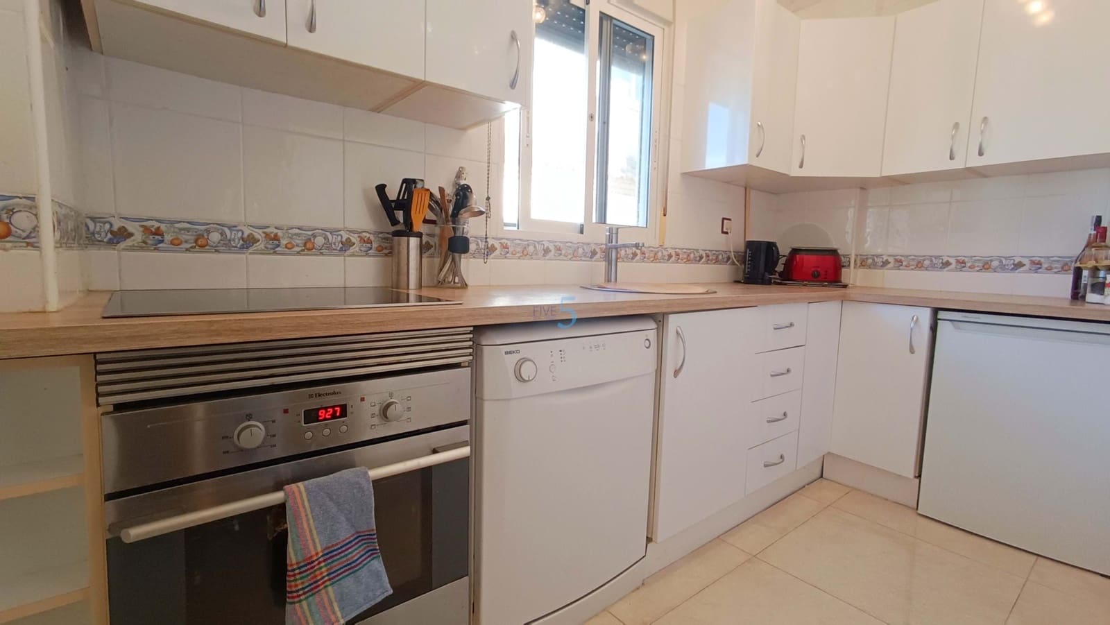 3 makuuhuone Paritalo myytävänä paikassa Algorfa mukana uima-altaan 
autotalli - 175 000 € (Ref: 9400296)