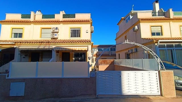 3 makuuhuone Paritalo myytävänä paikassa Algorfa mukana uima-altaan 
autotalli - 175 000 € (Ref: 9400296)