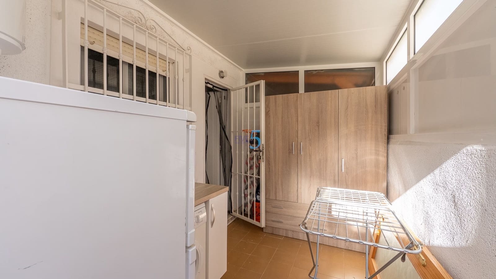 3 soverom Kjedet enebolig til salgs i Algorfa med svømmebasseng garasje - € 175 000 (Ref: 9400296)