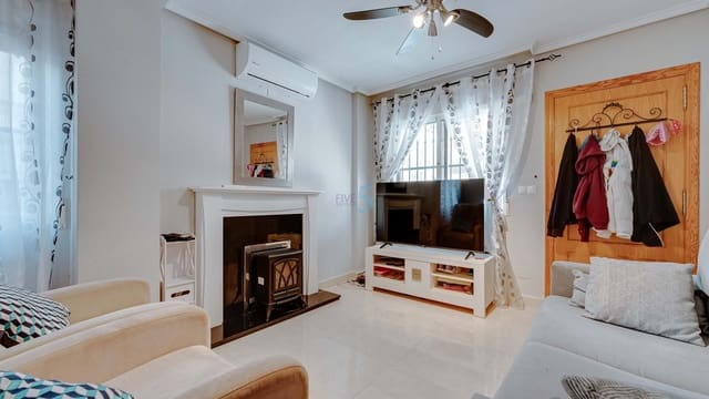 3 quarto Moradia Geminada para venda em Algorfa com piscina garagem - 175 000 € (Ref: 9400296)