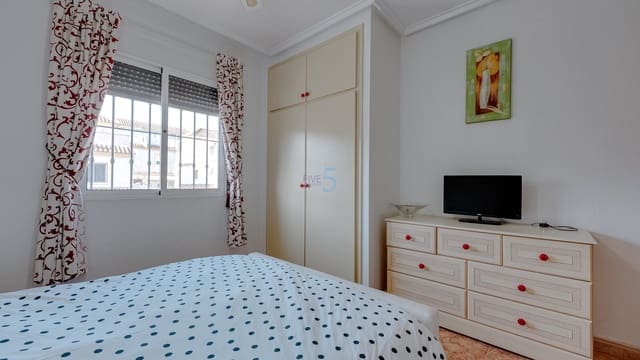 3 quarto Moradia Geminada para venda em Algorfa com piscina garagem - 175 000 € (Ref: 9400296)