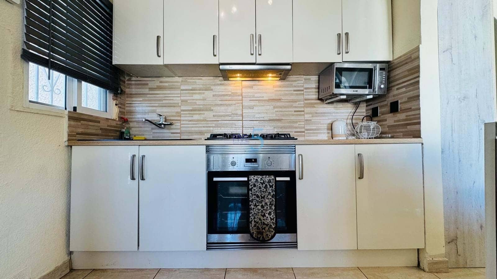 2 bedroom Villa for sale in Torrevieja with pool garage - € 266,000 (Ref: 9401270)