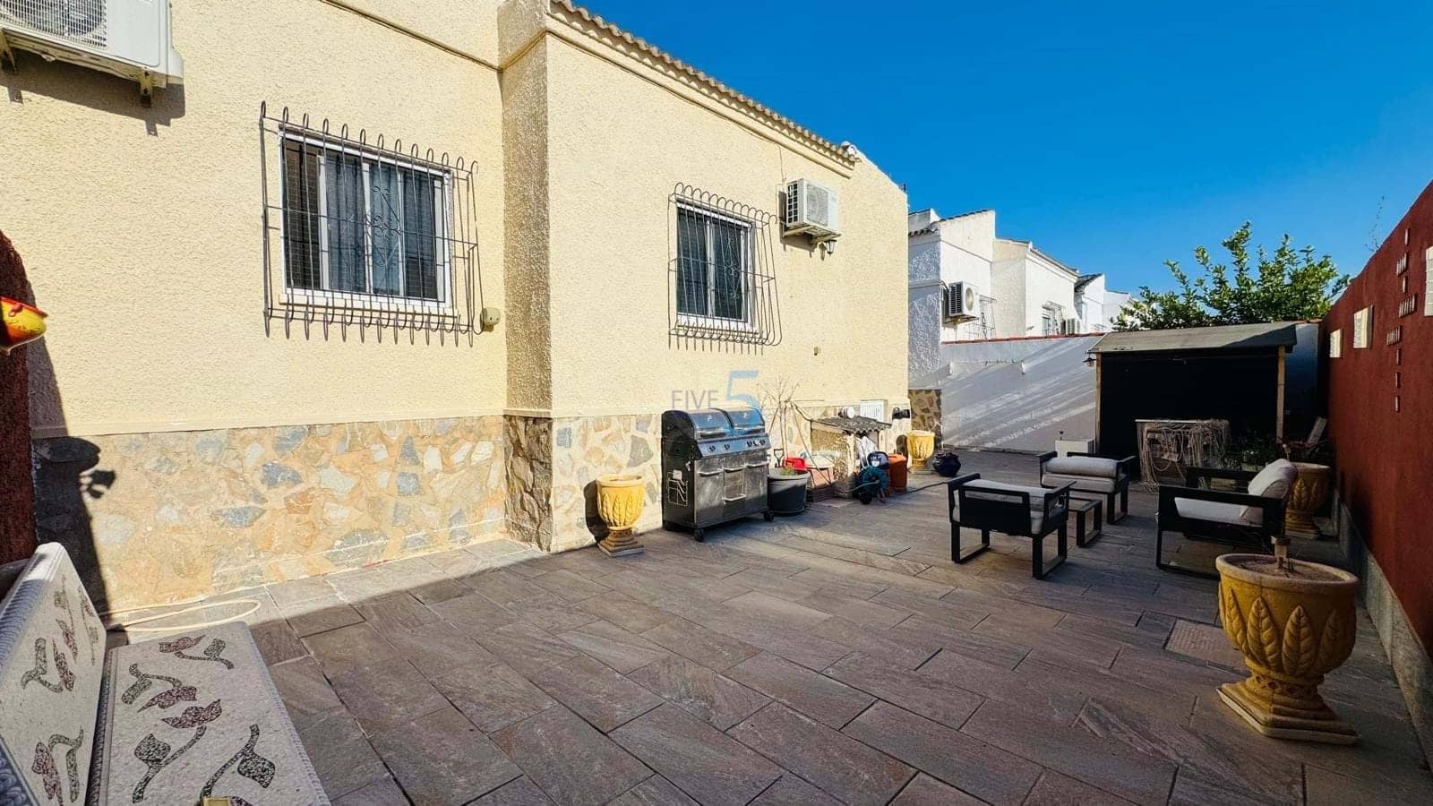 2 bedroom Villa for sale in Torrevieja with pool garage - € 266,000 (Ref: 9401270)