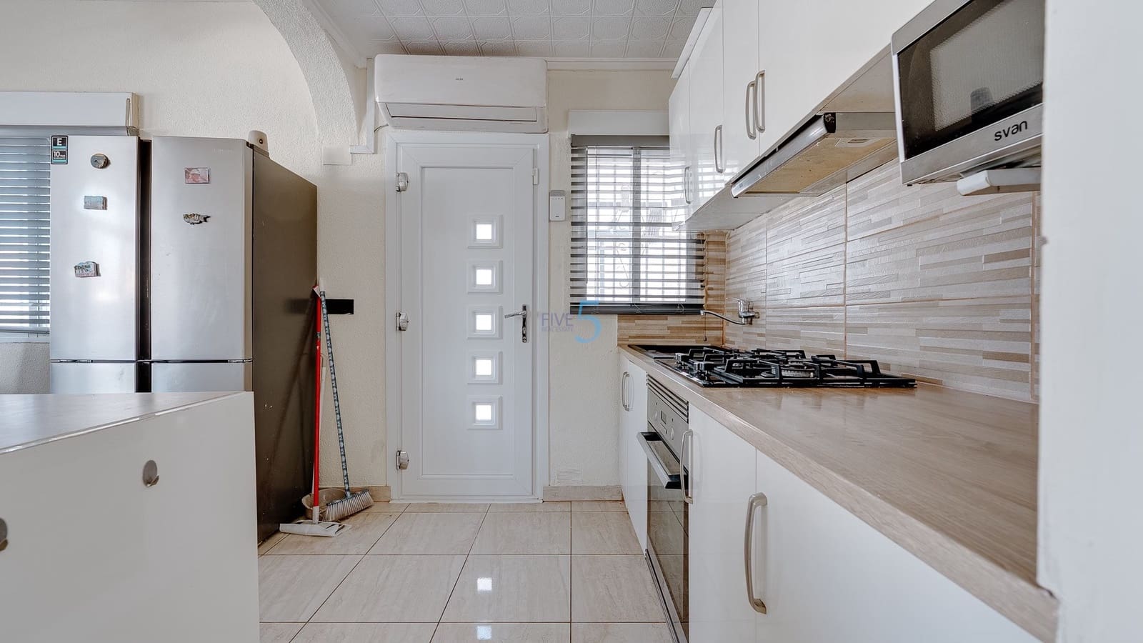 2 bedroom Villa for sale in Torrevieja with pool garage - € 266,000 (Ref: 9401270)