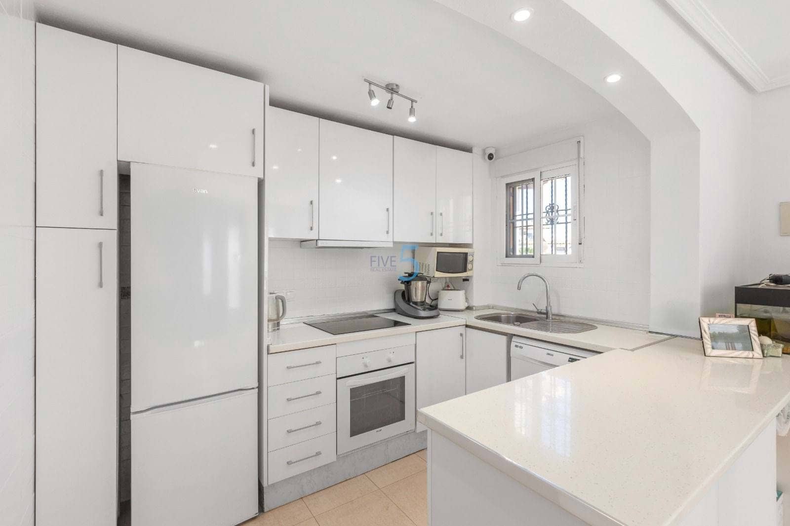 2 chambre Maison de Ville à vendre à Orihuela Costa avec piscine garage - 242 500 € (Ref: 9401804)