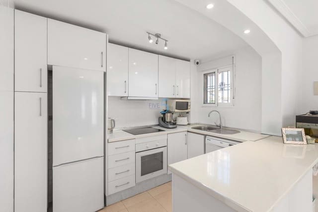 2 makuuhuone Omakotitalo myytävänä paikassa Lomas de Cabo Roig - Los Dolses, Orihuela mukana uima-altaan 
autotalli - 242 500 € (Ref: 9401804)