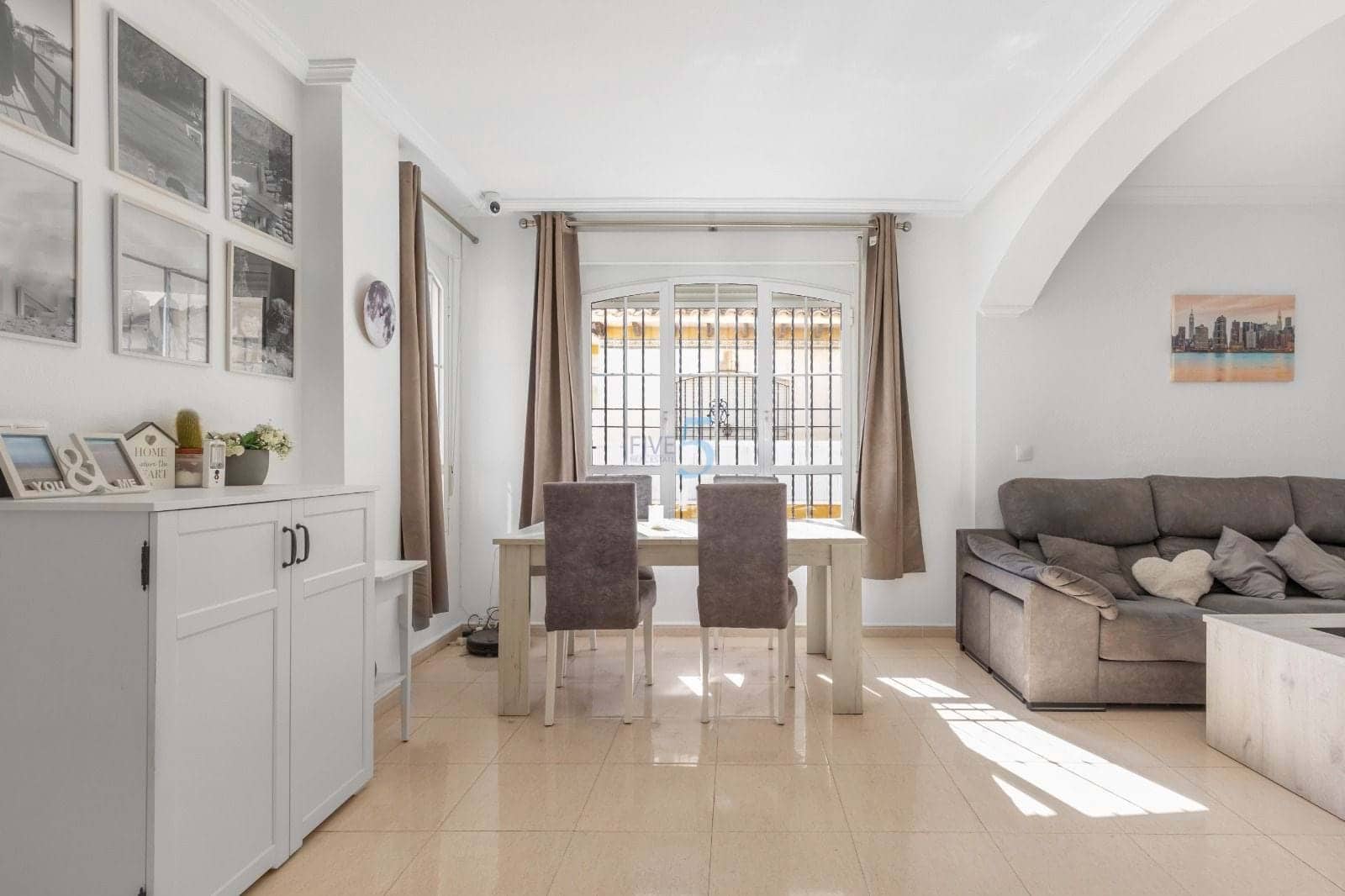 2 chambre Maison de Ville à vendre à Orihuela Costa avec piscine garage - 242 500 € (Ref: 9401804)