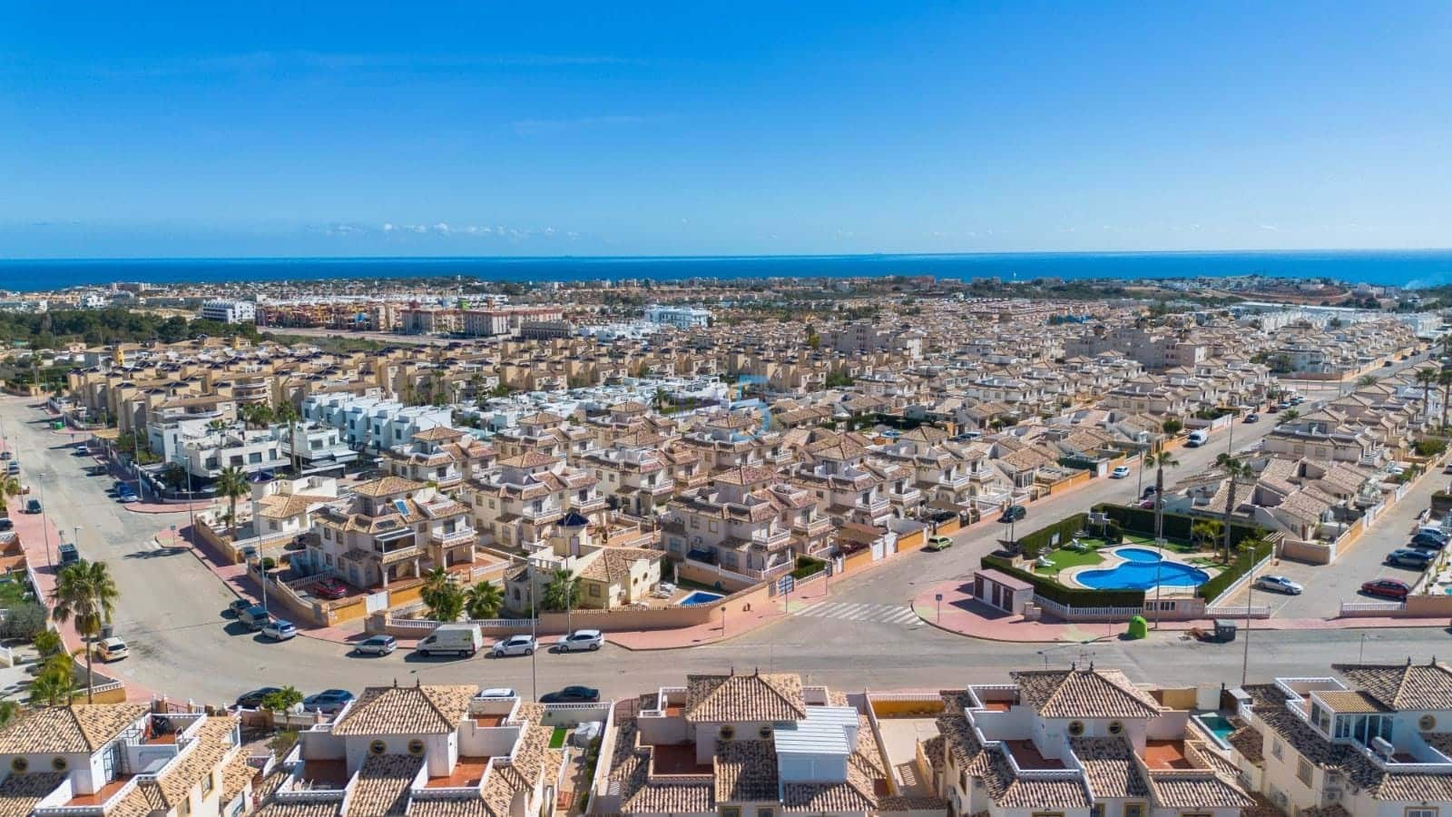 2 chambre Maison de Ville à vendre à Orihuela Costa avec piscine garage - 242 500 € (Ref: 9401804)