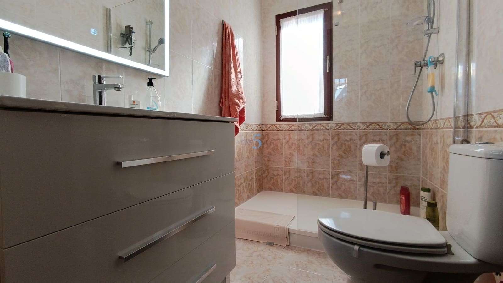 3 bedroom Villa for sale in Formentera del Segura with pool - € 440,000 (Ref: 9402797)