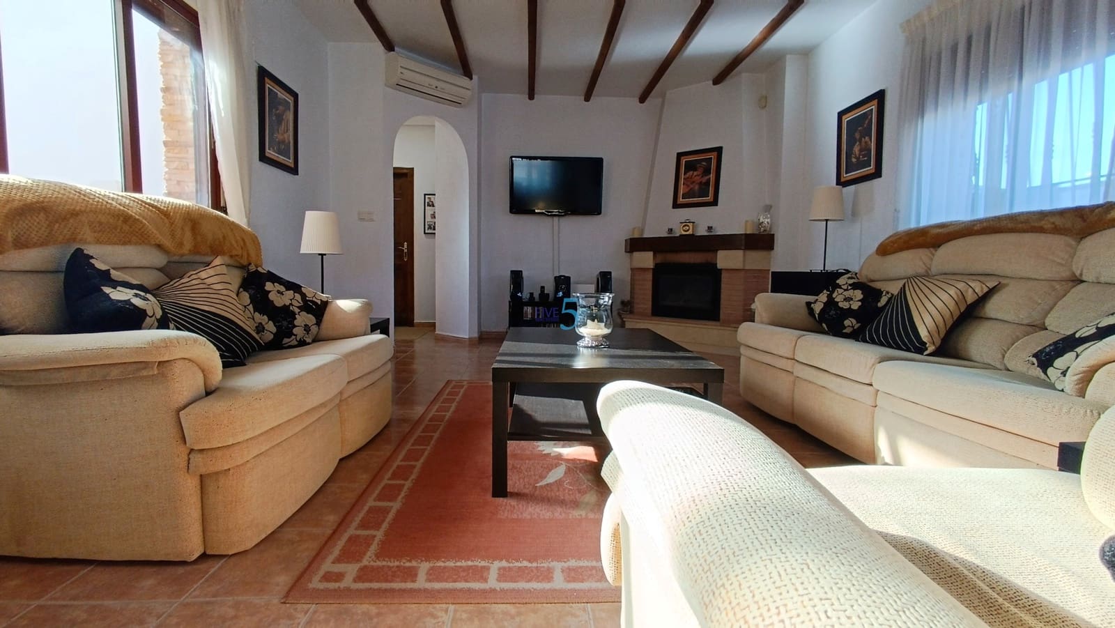 3 bedroom Villa for sale in Formentera del Segura with pool - € 440,000 (Ref: 9402797)