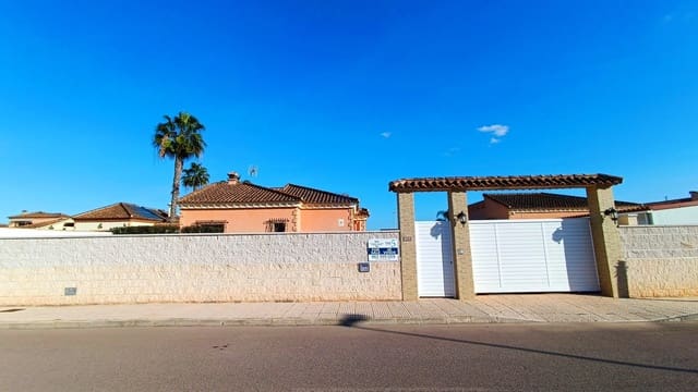 3 bedroom Villa for sale in Formentera del Segura with pool - € 440,000 (Ref: 9402797)