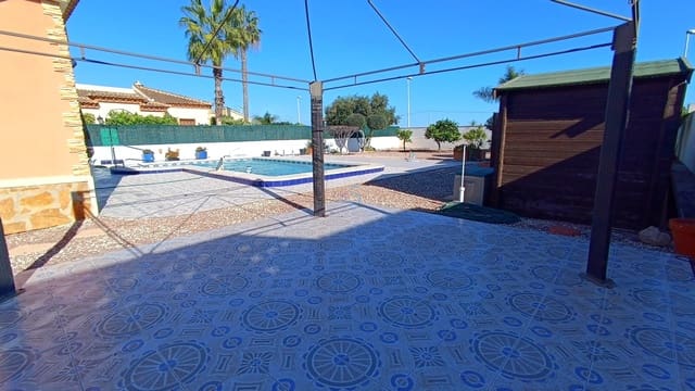 3 bedroom Villa for sale in Formentera del Segura with pool - € 440,000 (Ref: 9402797)