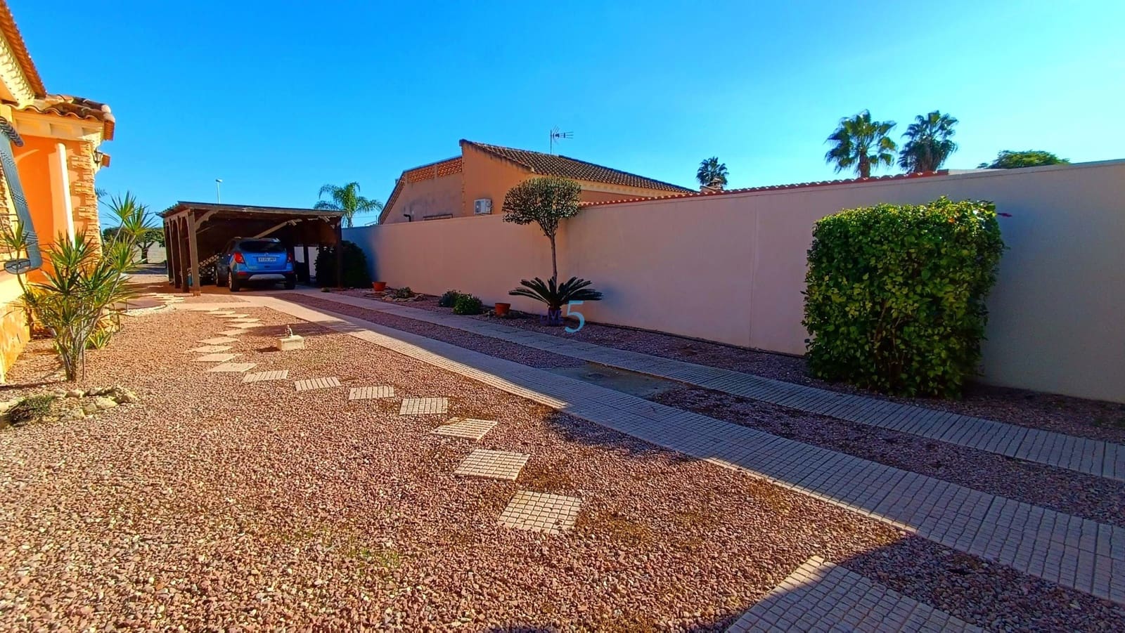 3 bedroom Villa for sale in Formentera del Segura with pool - € 440,000 (Ref: 9402797)