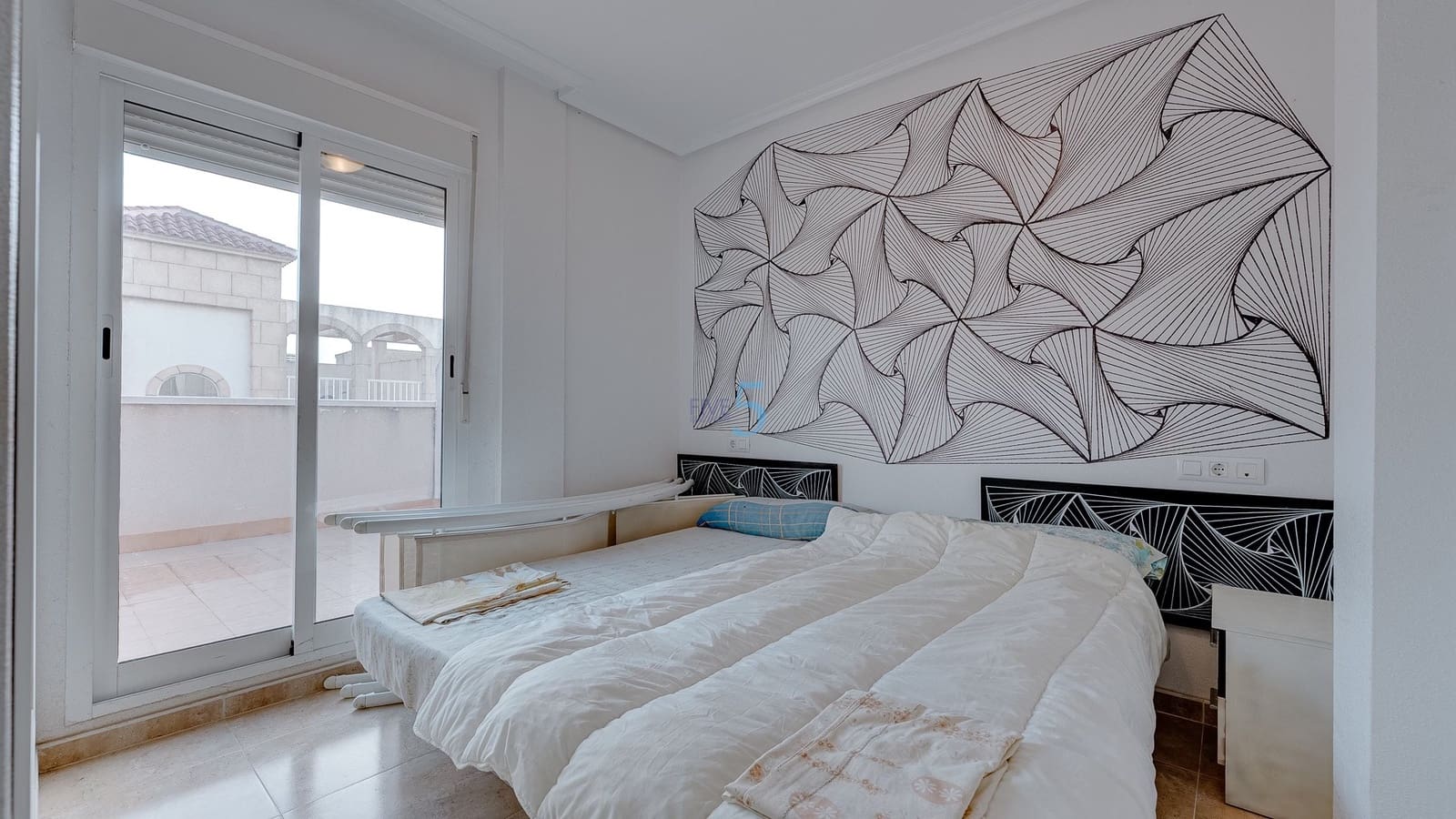 2 soveværelse Lejlighed til salg i Formentera del Segura med swimmingpool - € 150.000 (Ref: 9402798)