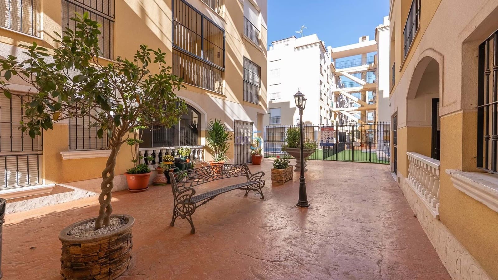 2 soveværelse Lejlighed til salg i Formentera del Segura med swimmingpool - € 150.000 (Ref: 9402798)