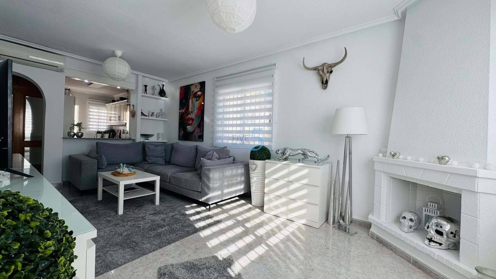 4 chambre Villa/Maison à vendre à Villamartin avec piscine garage - 379 000 € (Ref: 9406942)