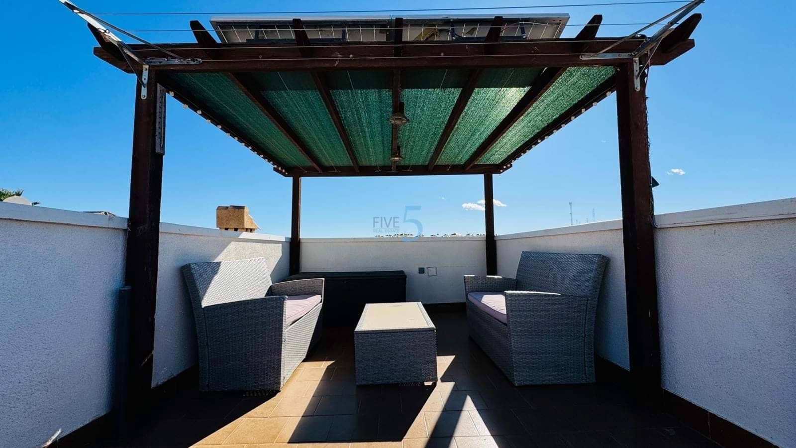 4 chambre Villa/Maison à vendre à Villamartin avec piscine garage - 379 000 € (Ref: 9406942)