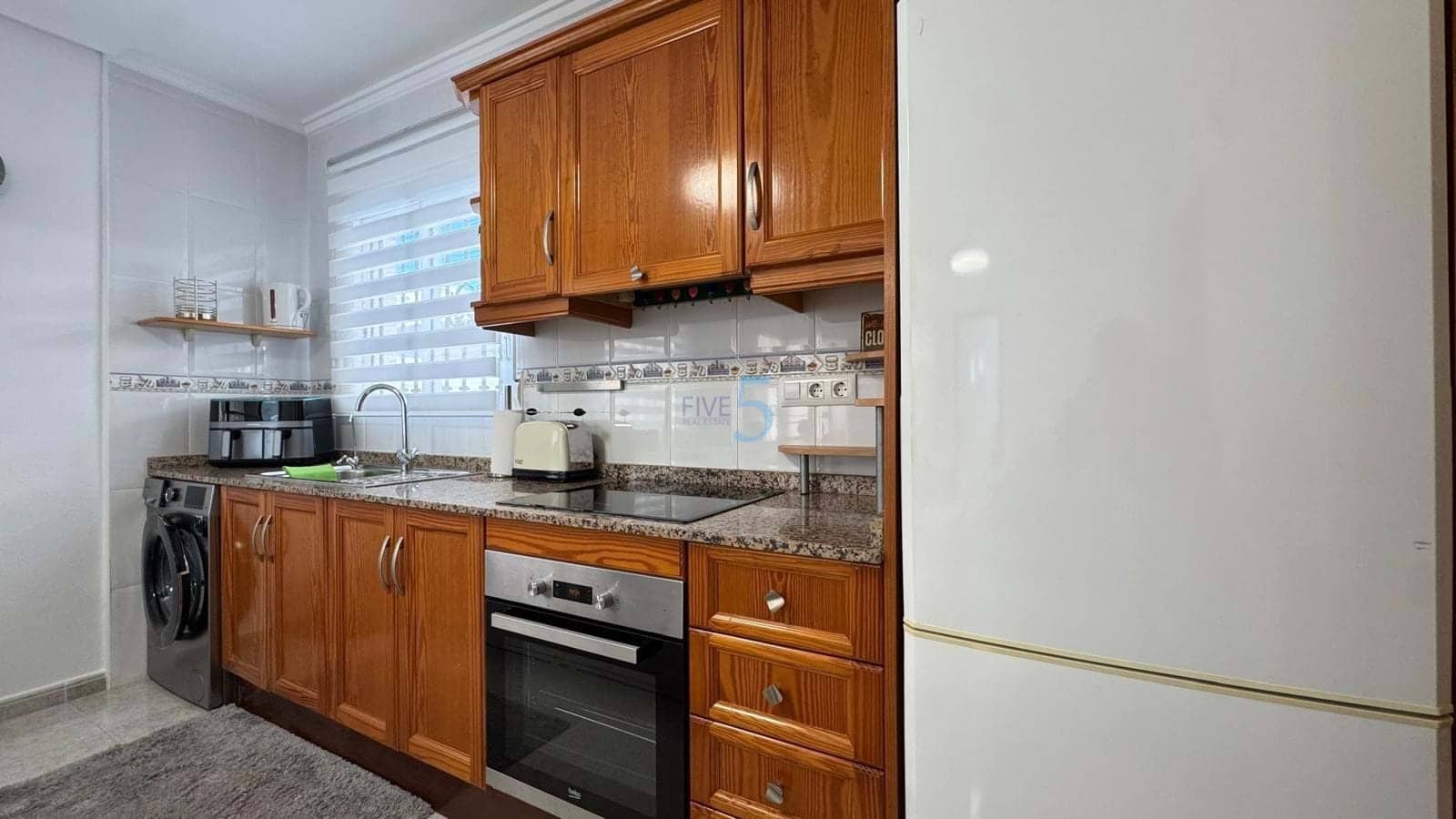 4 chambre Villa/Maison à vendre à Villamartin avec piscine garage - 379 000 € (Ref: 9406942)