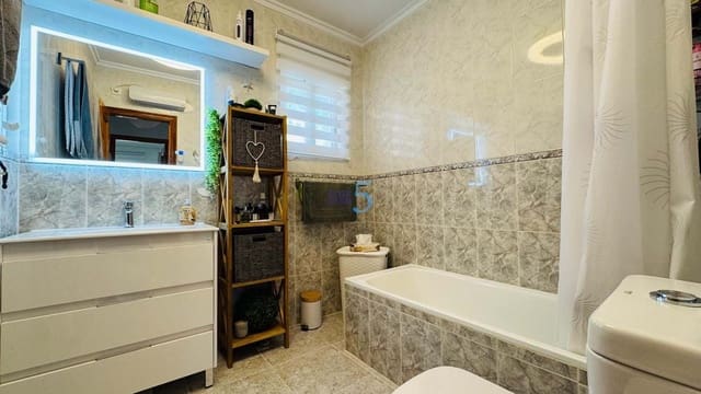 4 chambre Villa/Maison à vendre à Villamartin, Orihuela avec piscine garage - 379 000 € (Ref: 9406942)