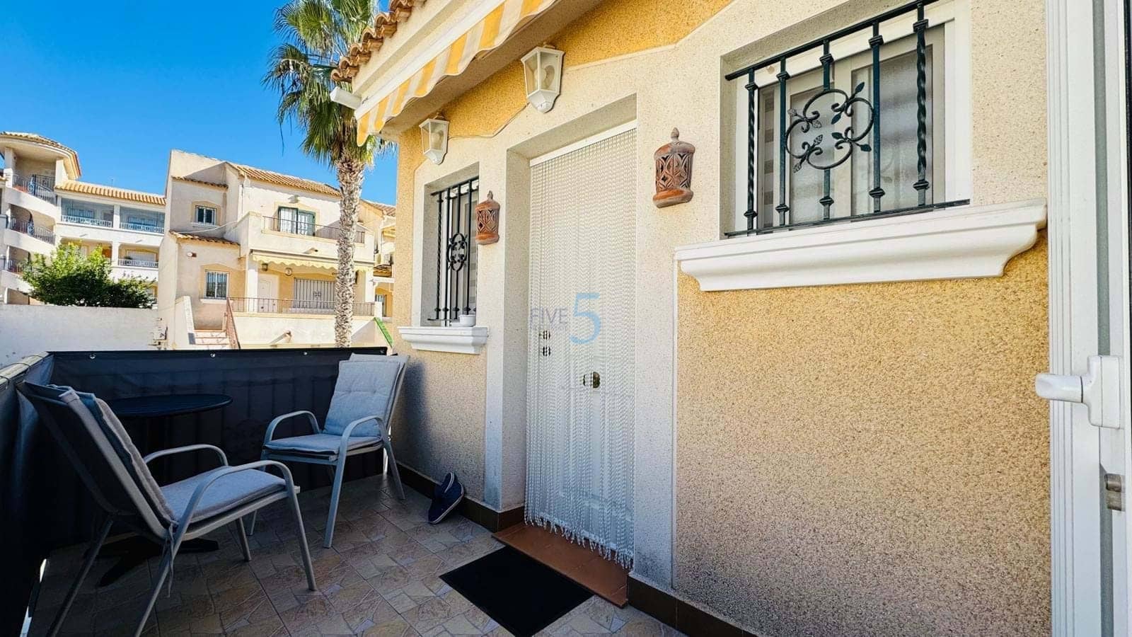 4 chambre Villa/Maison à vendre à Villamartin avec piscine garage - 379 000 € (Ref: 9406942)