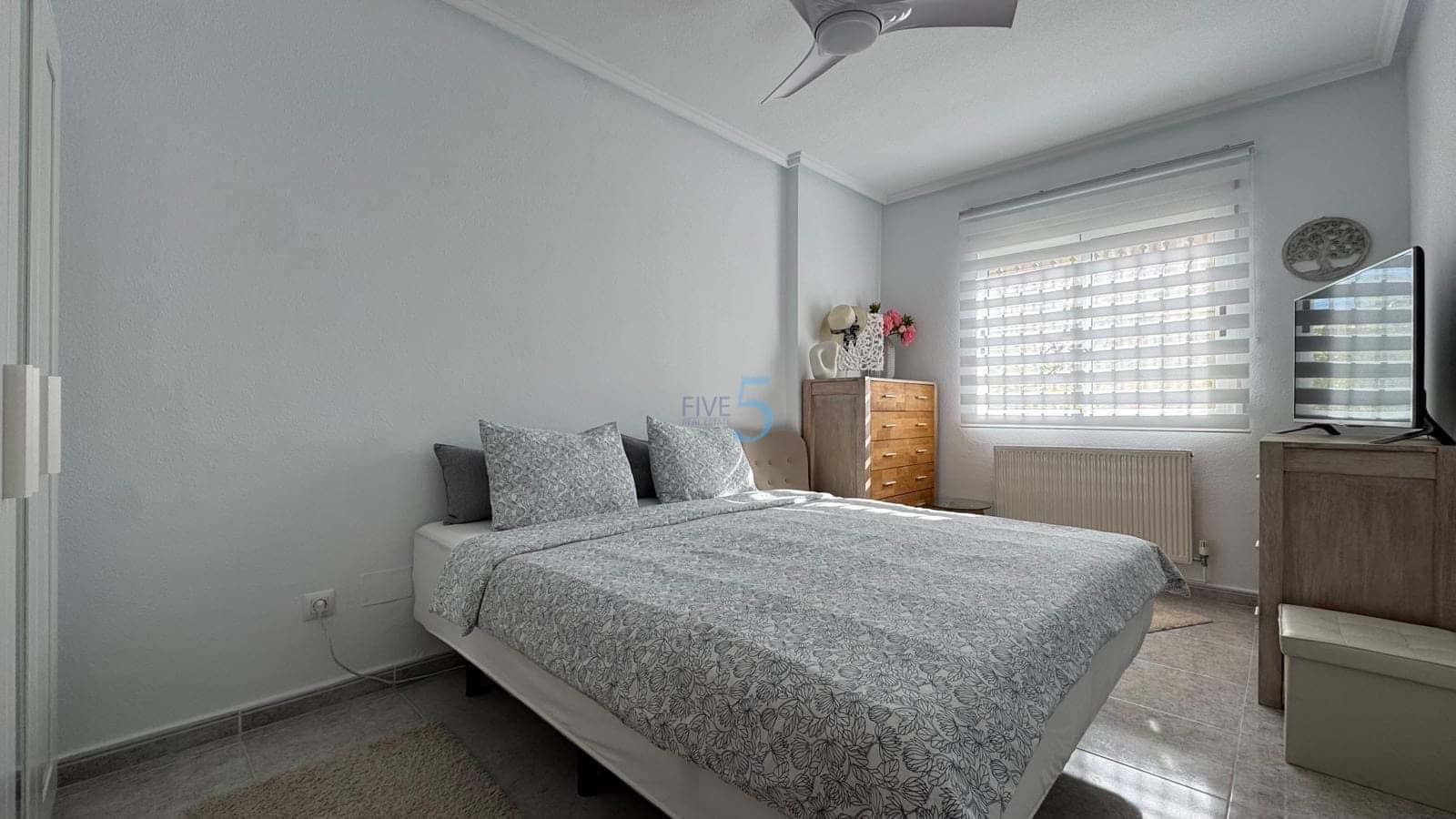 4 chambre Villa/Maison à vendre à Villamartin avec piscine garage - 379 000 € (Ref: 9406942)