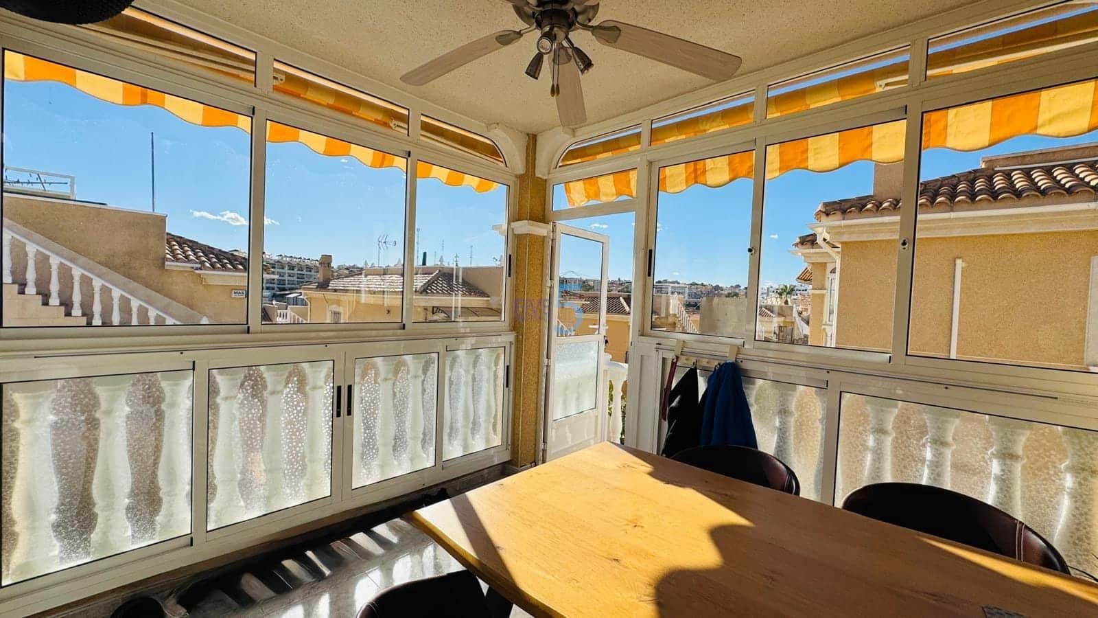 4 chambre Villa/Maison à vendre à Villamartin avec piscine garage - 379 000 € (Ref: 9406942)