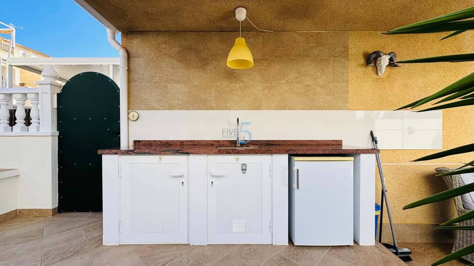 4 chambre Villa/Maison à vendre à Villamartin avec piscine garage - 379 000 € (Ref: 9406942)