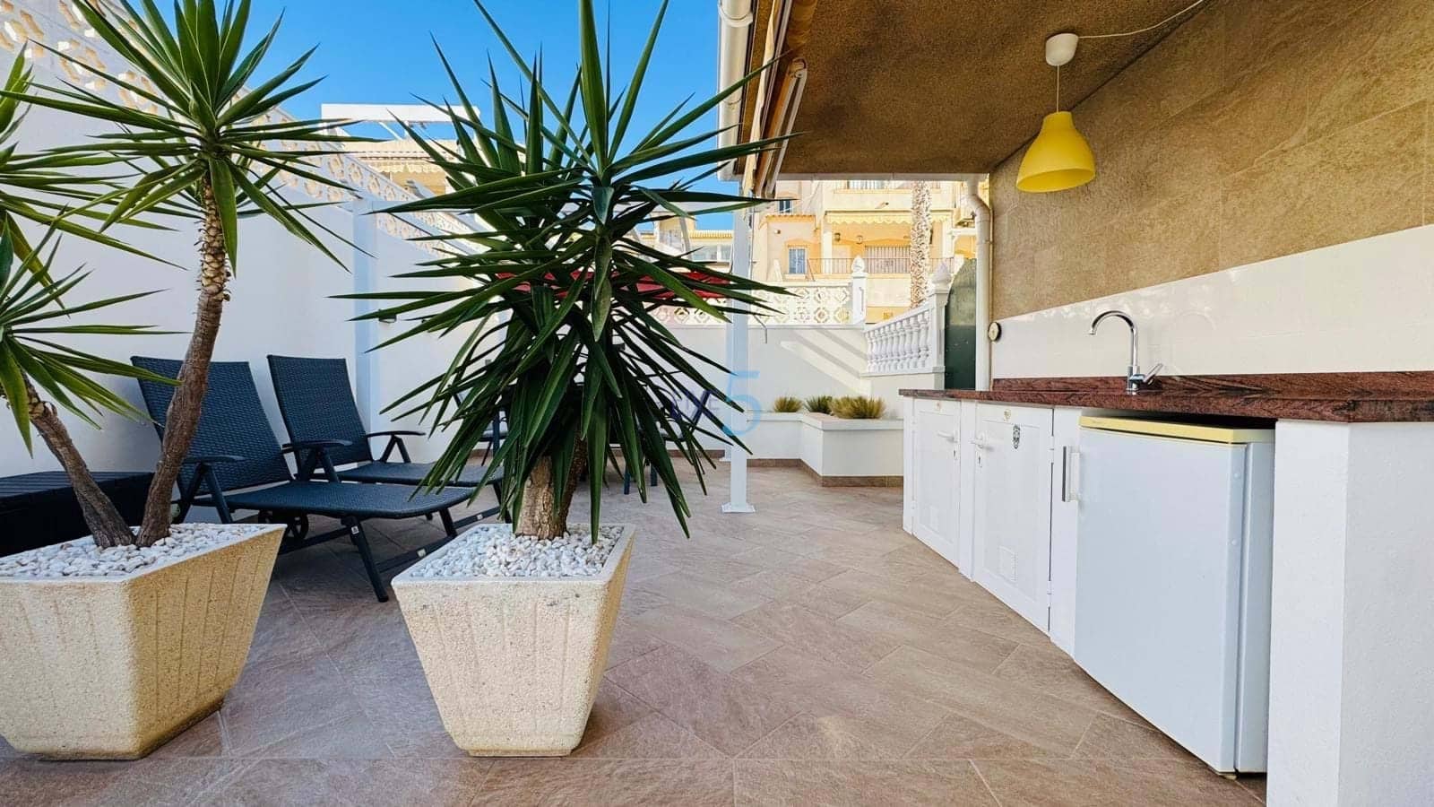 4 chambre Villa/Maison à vendre à Villamartin avec piscine garage - 379 000 € (Ref: 9406942)