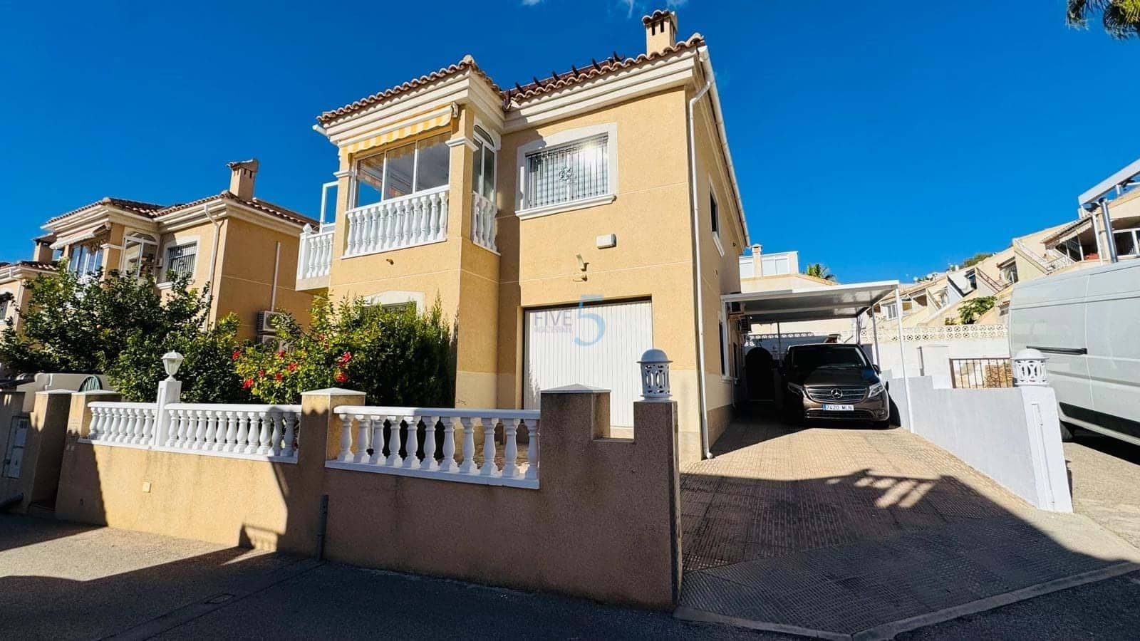 4 chambre Villa/Maison à vendre à Villamartin avec piscine garage - 379 000 € (Ref: 9406942)