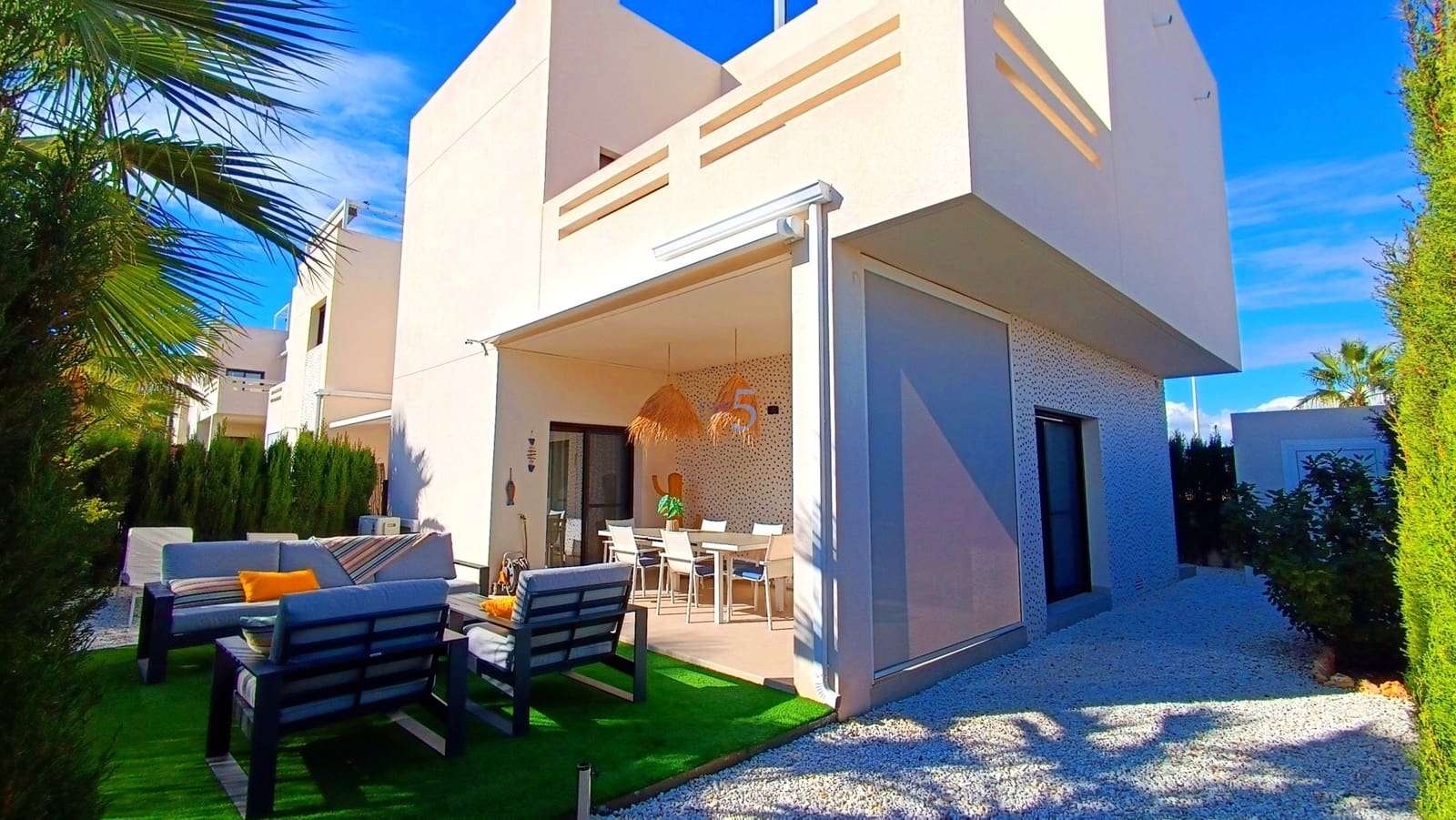 2 makuuhuone Huoneisto myytävänä paikassa Algorfa mukana uima-altaan 
autotalli - 289 000 € (Ref: 9409689)