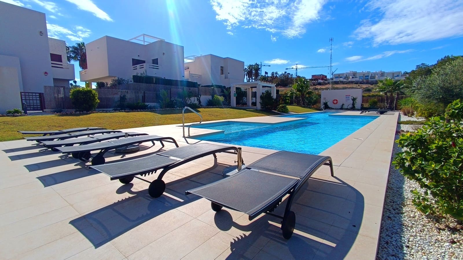 2 makuuhuone Huoneisto myytävänä paikassa Algorfa mukana uima-altaan 
autotalli - 289 000 € (Ref: 9409689)