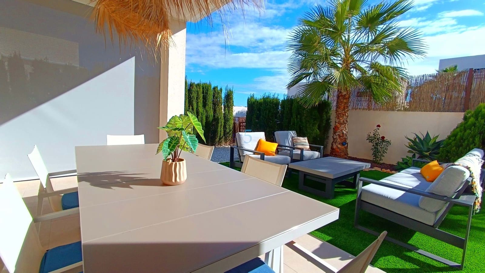 2 makuuhuone Huoneisto myytävänä paikassa Algorfa mukana uima-altaan 
autotalli - 289 000 € (Ref: 9409689)