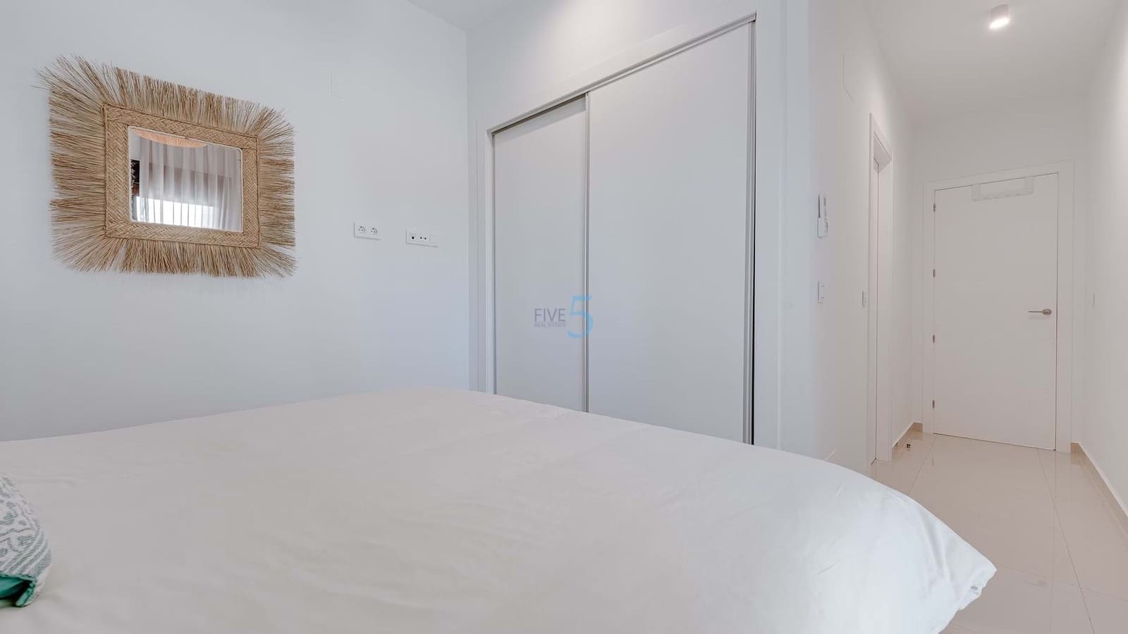 2 slaapkamer Appartement te koop in Algorfa met zwembad garage - € 279.000 (Ref: 9409689)