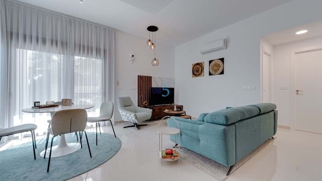 2 bedroom Apartment for sale in Algorfa with pool garage - € 279,000 (Ref: 9409689)