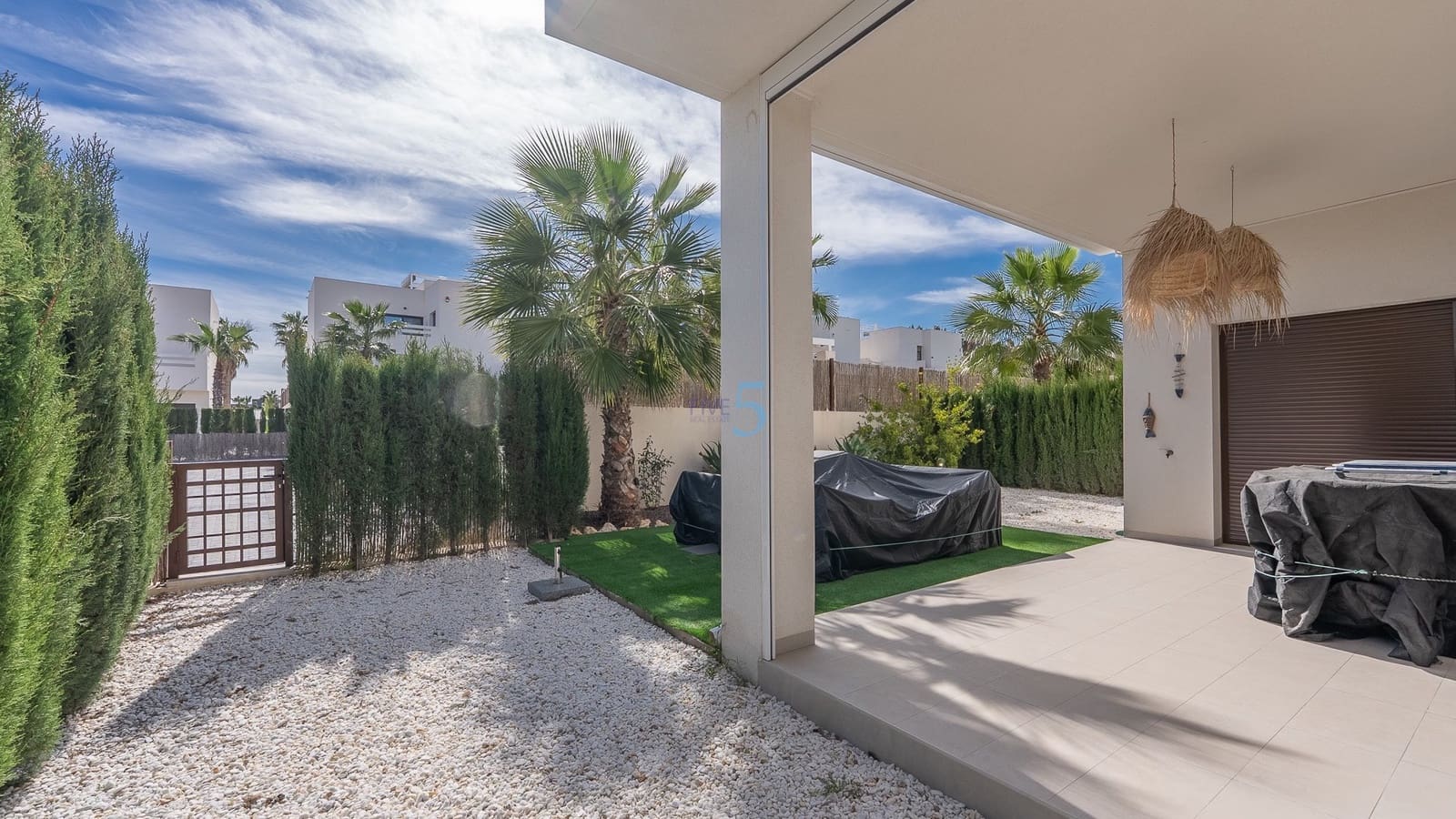 2 slaapkamer Appartement te koop in Algorfa met zwembad garage - € 279.000 (Ref: 9409689)