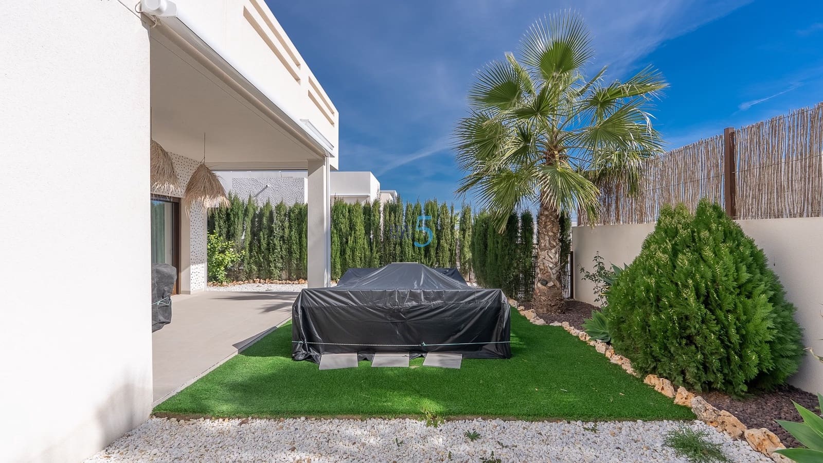 2 slaapkamer Appartement te koop in Algorfa met zwembad garage - € 279.000 (Ref: 9409689)