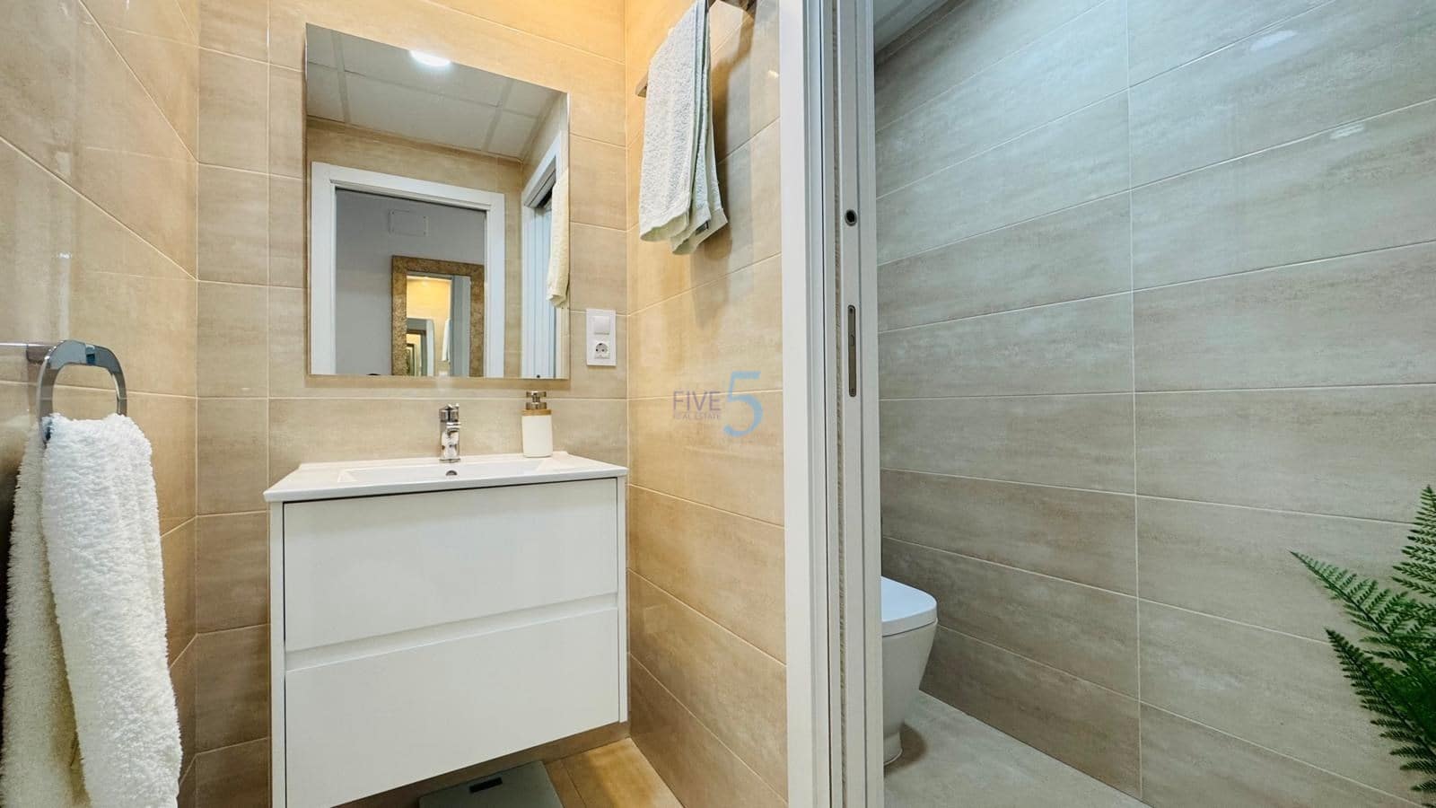 2 soveværelse Lejlighed til salg i Los Dolses med swimmingpool garage - € 254.000 (Ref: 9409691)