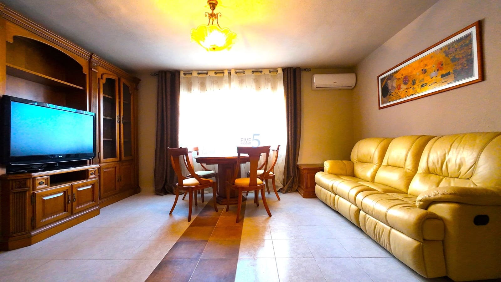 Apartamento de 2 habitaciones en Torrevieja en venta - 120.000 € (Ref: 9409990)