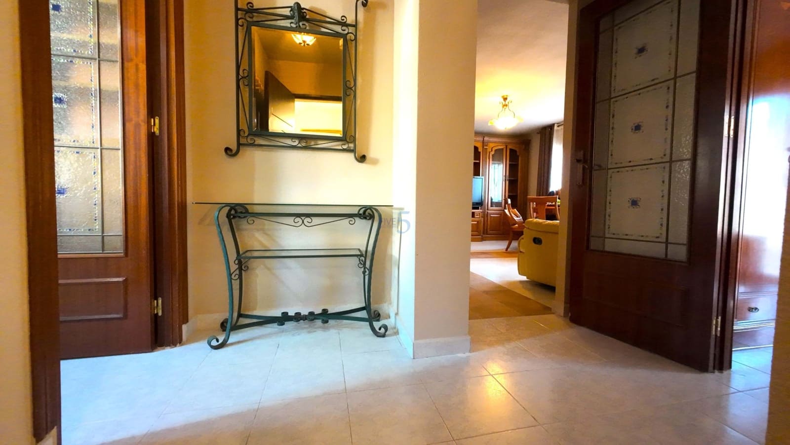 Apartamento de 2 habitaciones en Torrevieja en venta - 120.000 € (Ref: 9409990)