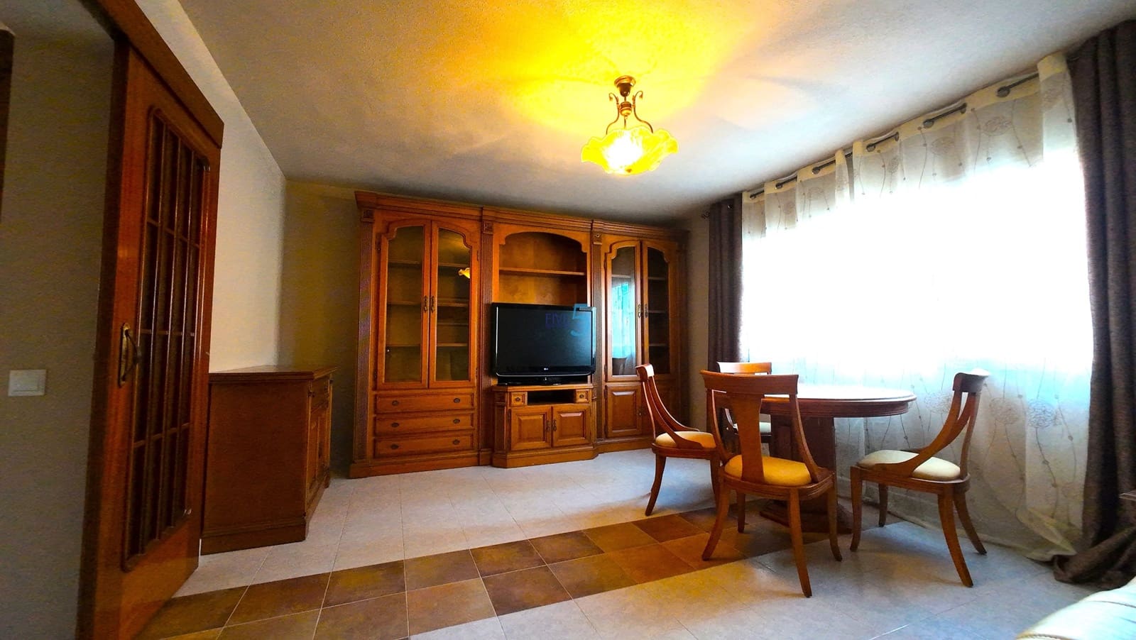 Apartamento de 2 habitaciones en Torrevieja en venta - 120.000 € (Ref: 9409990)