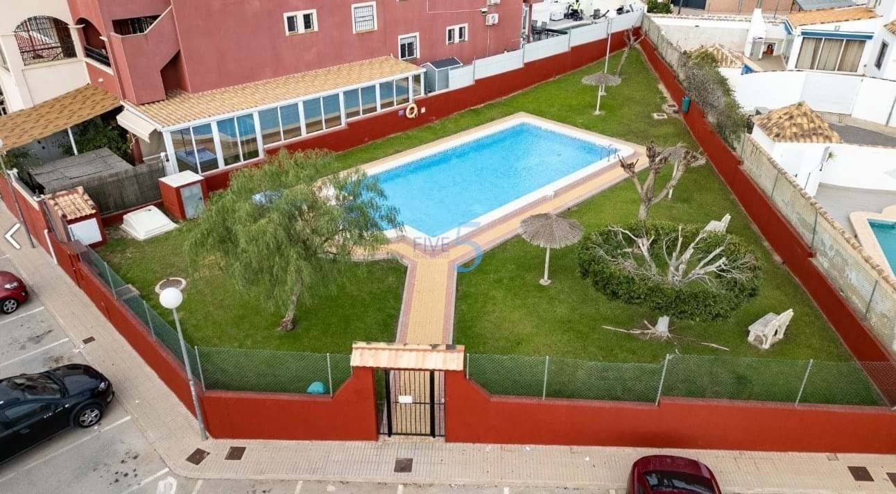 2 bedroom Apartment for sale in Los Altos with pool - € 185,000 (Ref: 9411520)