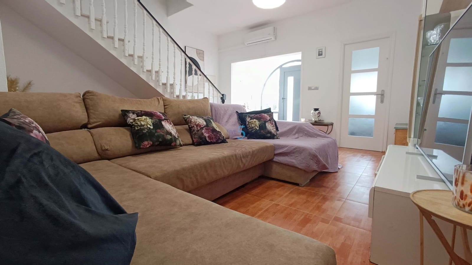 3 bedroom Semi-detached Villa for sale in Benijofar with pool - € 215,000 (Ref: 9412860)