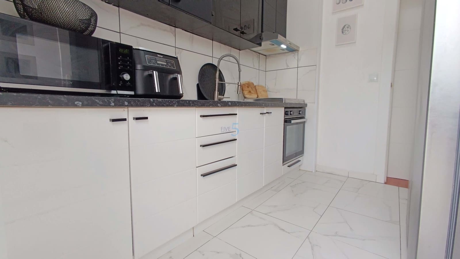 3 bedroom Semi-detached Villa for sale in Benijofar with pool - € 215,000 (Ref: 9412860)