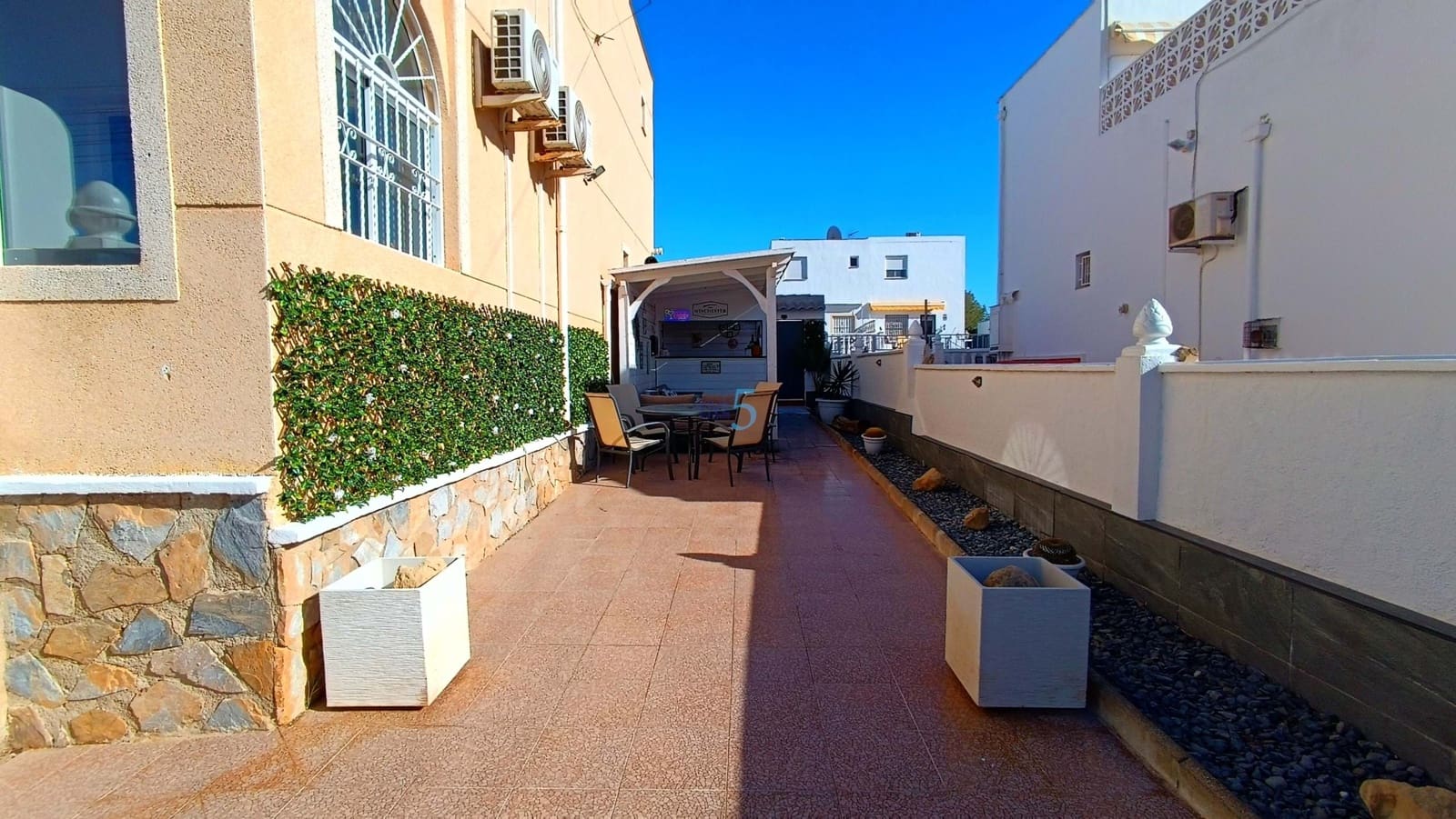 3 bedroom Semi-detached Villa for sale in Benijofar with pool - € 215,000 (Ref: 9412860)