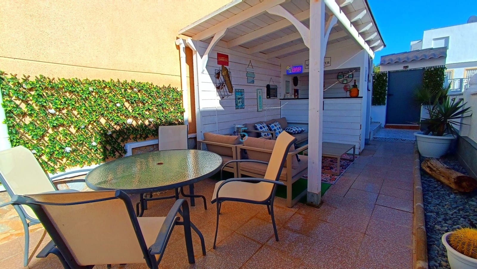 3 bedroom Semi-detached Villa for sale in Benijofar with pool - € 215,000 (Ref: 9412860)
