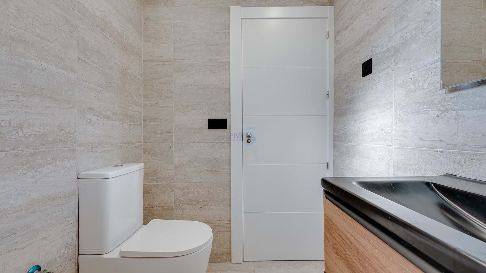 3 bedroom Semi-detached Villa for sale in Benijofar with pool - € 215,000 (Ref: 9412860)