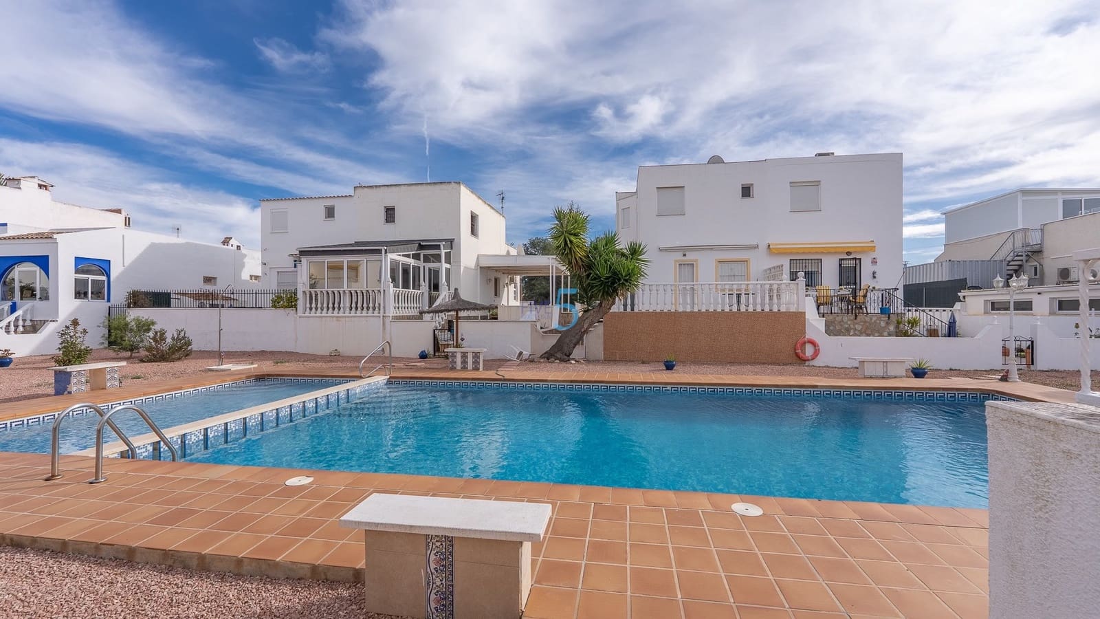 3 bedroom Semi-detached Villa for sale in Benijofar with pool - € 215,000 (Ref: 9412860)